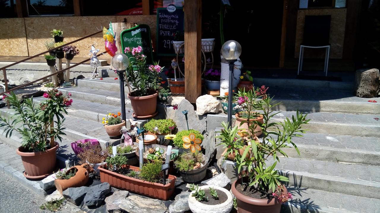 Feherlo Vendeghaz & Restaurant Buk Bagian luar foto