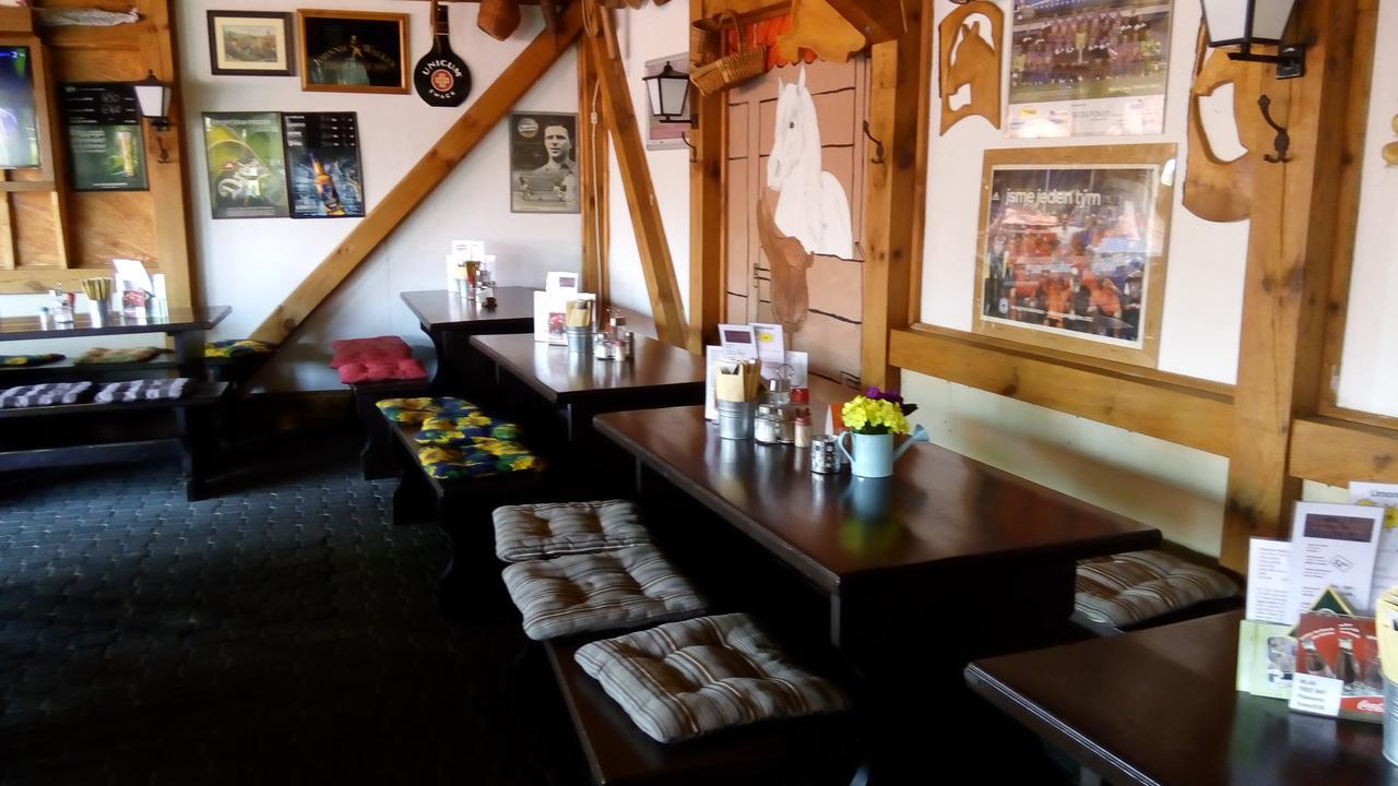 Feherlo Vendeghaz & Restaurant Buk Bagian luar foto