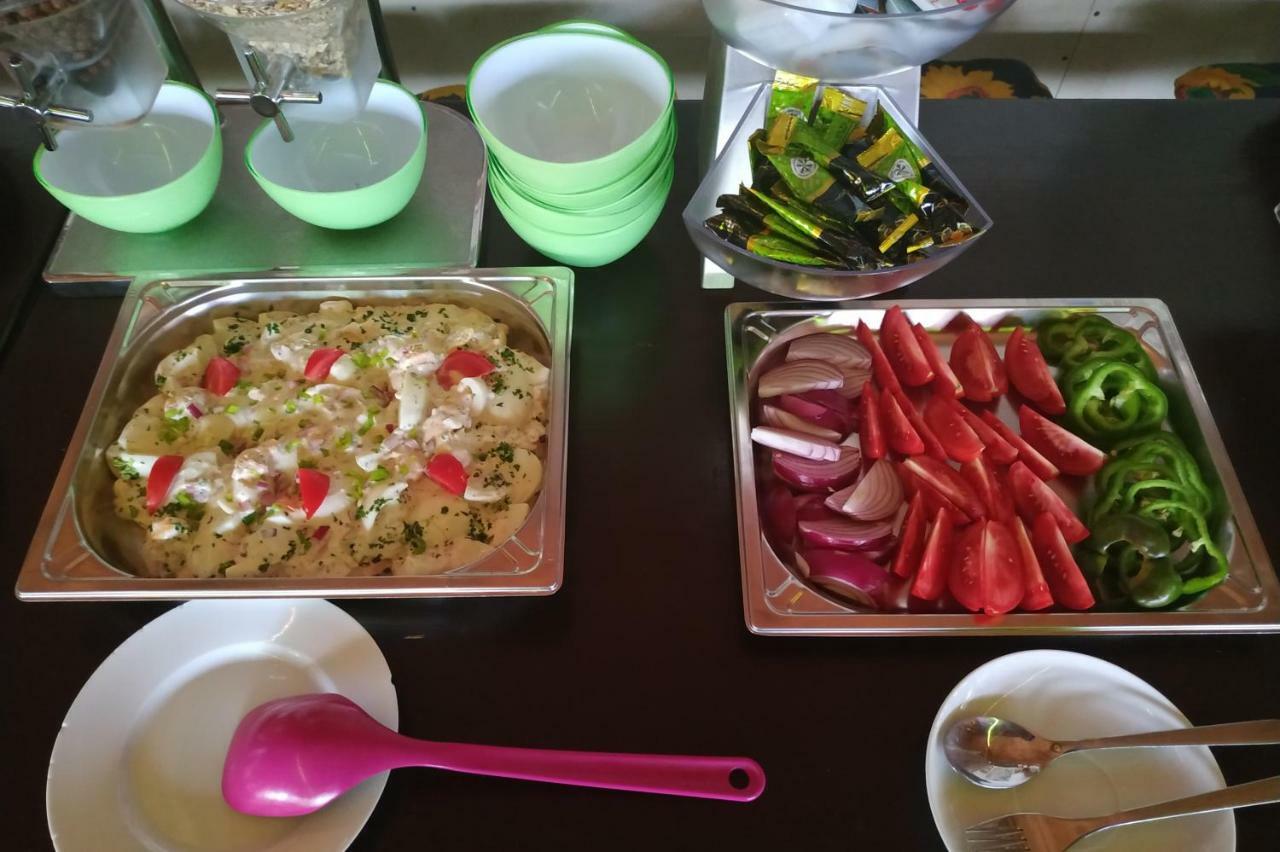 Feherlo Vendeghaz & Restaurant Buk Bagian luar foto