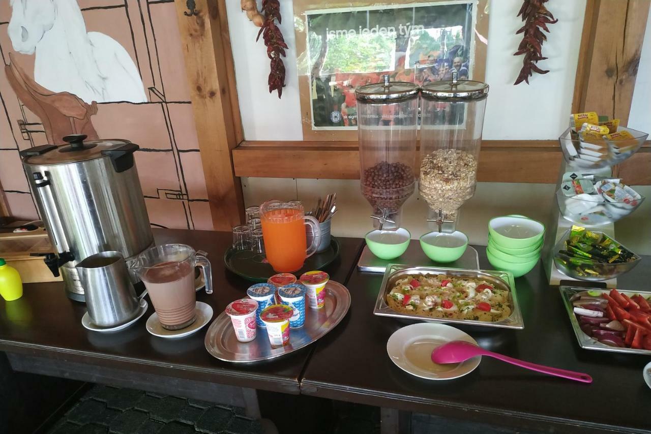 Feherlo Vendeghaz & Restaurant Buk Bagian luar foto
